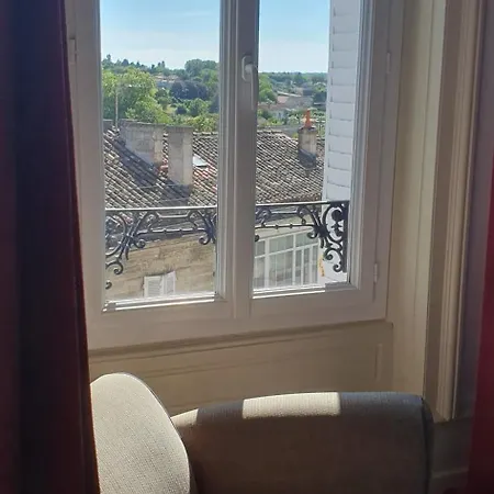 Art Nouveau Couette-café